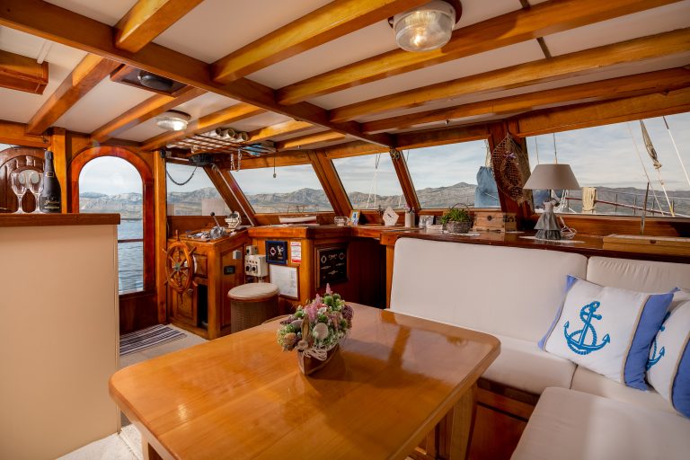 Naslovnica img 8804 edit